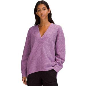 Lululemon Rippled V-Neck Pullover Wisteria Purple size 6